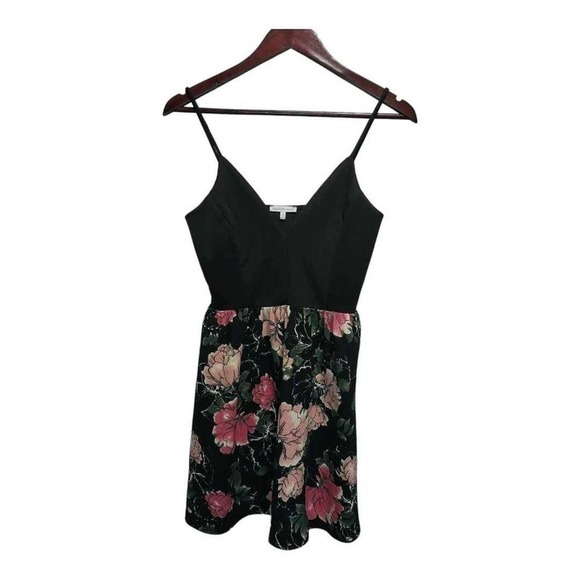 Adorable Spaghetti strap dress dress by Charlotte Russe. Size Small - Picture 1 of 3